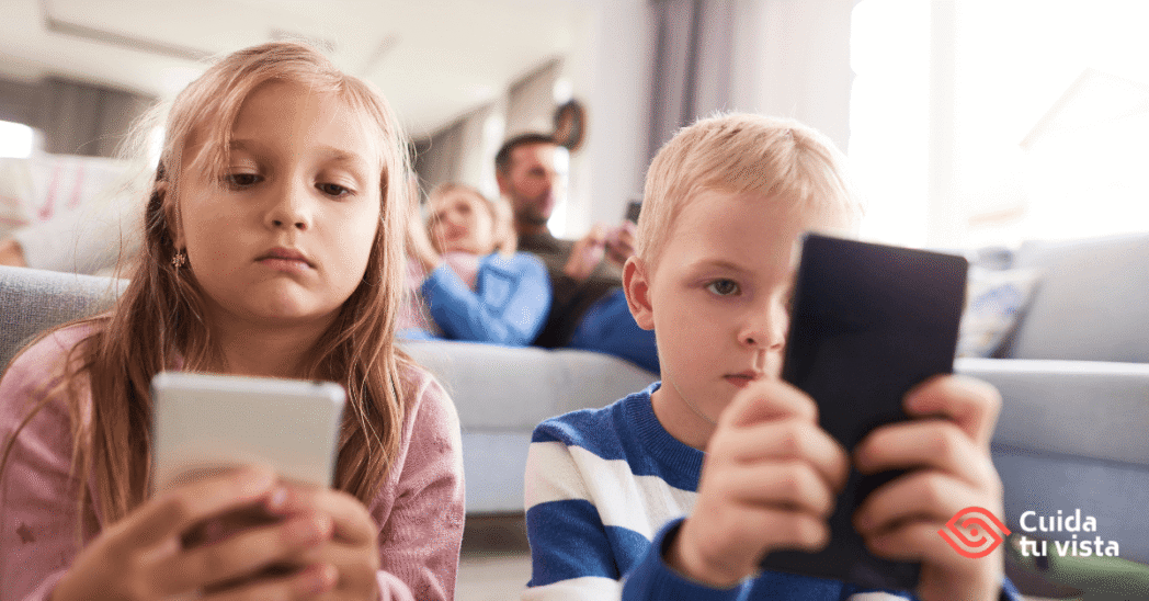 Es necesario limitar la edad de uso de redes sociales